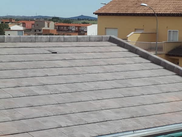 flat 10 sidney graphite roof tile 49529437628 o scaled